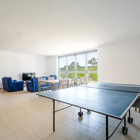 Willa Moinhos Da Costa *